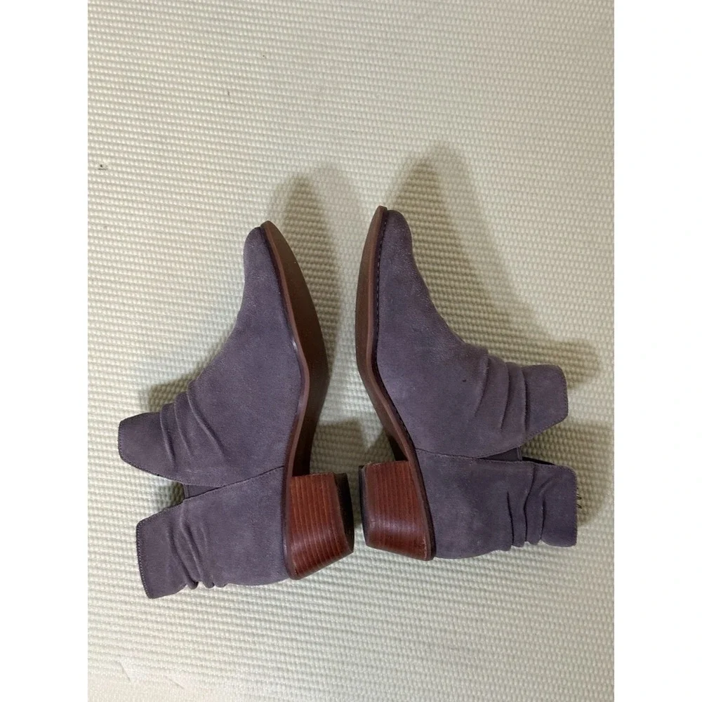 Cole Haan Gray Suede Booties Women's Size 6B Casual Fall Winter Western Classic